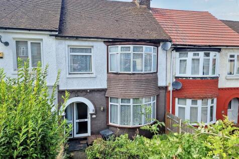 Howard Avenue, Rochester 3 bed terraced house for sale