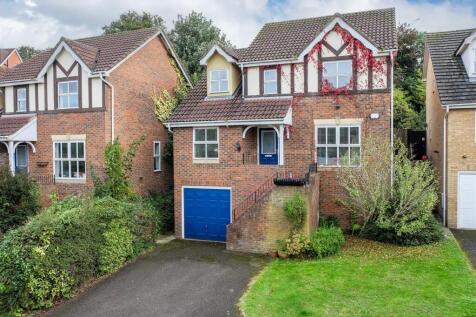 Fay Close, Rochester 4 bed detached house for sale