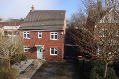 Lake View, Houghton Regis, Dunstable... 4 bed detached house for sale