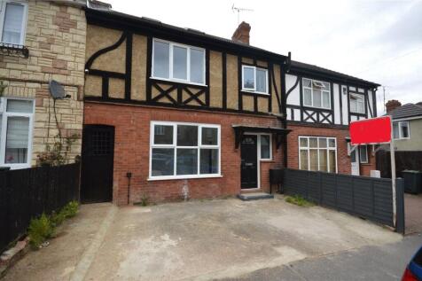 Seymour Avenue, Luton, Bedfordshire, LU1 4 bed terraced house for sale