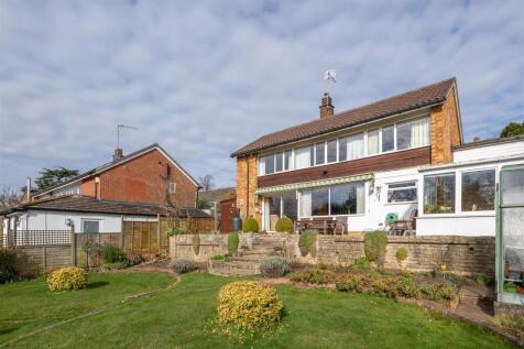 Smoke Lane, Reigate 3 bed detached house for sale