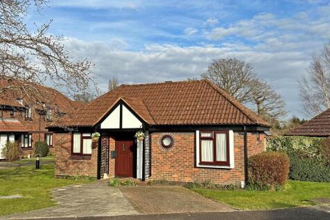 Oaklands Drive, Redhill 1 bed detached bungalow for sale