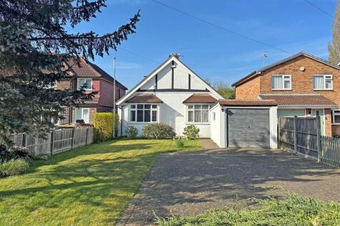 3 bedroom detached bungalow for sale