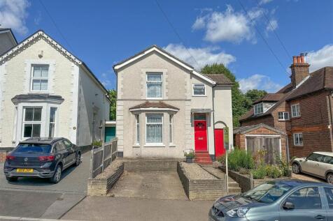Ridgeway Road, Redhill 3 bed detached house for sale