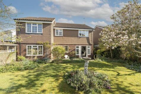 Haglis Drive, Aylesbury HP22 4 bed detached house for sale
