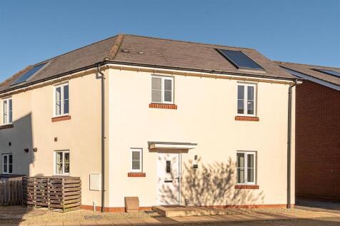Cruickshank Drive, Wendover Aylesbury... 2 bed house for sale