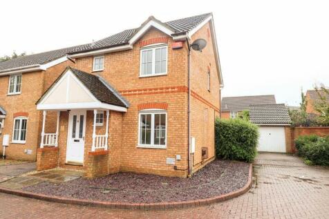 3 bedroom link detached house for sale