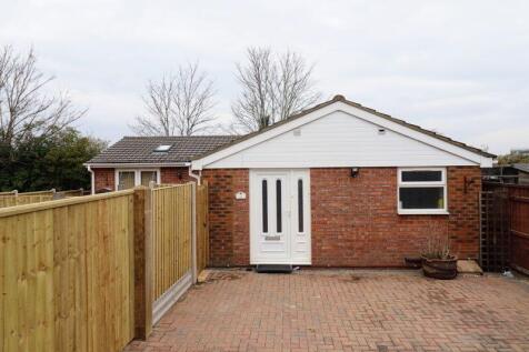 Staple Hall Road, Bletchley, Milton... 2 bed bungalow for sale