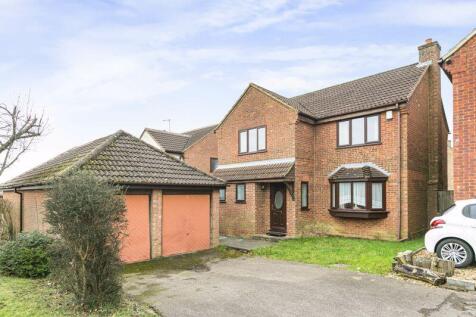 Normandy Way, Bletchley, Milton Keynes 4 bed detached house for sale