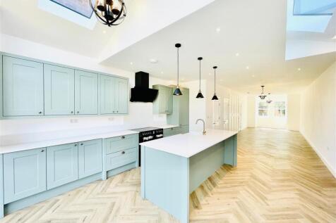 4 bedroom house for sale
