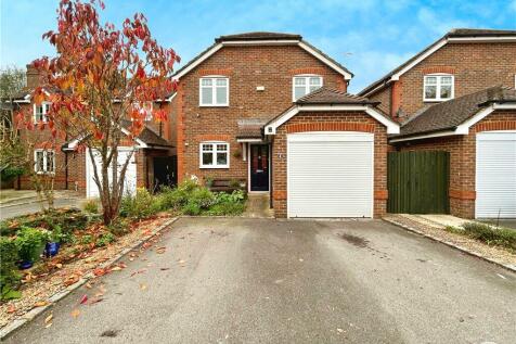 Arlott Close, Eversley, Hook 5 bed detached house for sale