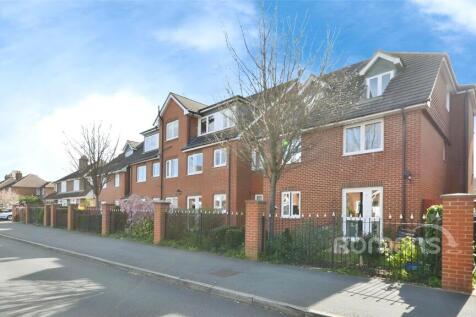 Yorktown Road, College Town, Sandhurst 1 bed apartment for sale