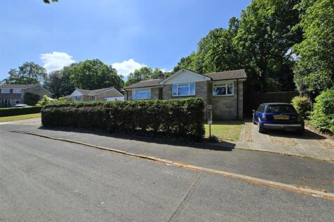 Quarr Place, Ryde, PO33 4EW 3 bed detached bungalow for sale