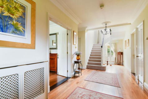 Stoney Croft, Coulsdon CR5 4 bed detached house for sale