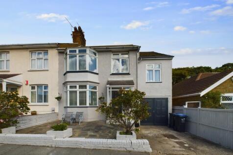 4 bedroom semi-detached house for sale