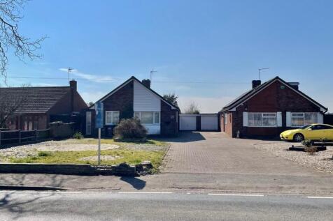 Main Street, Newbold on Avon, Rugby... 3 bed detached bungalow for sale