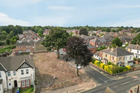 Terraced house for sale