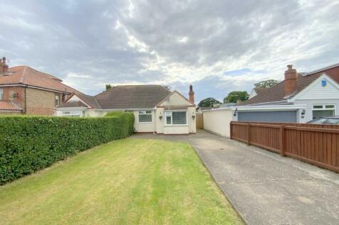 2 bedroom semi-detached bungalow for sale