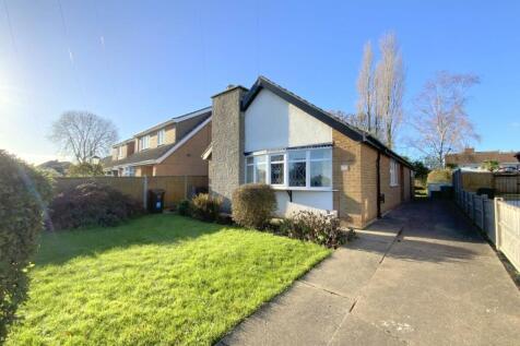 Fairfield Avenue, Grimsby 2 bed detached bungalow for sale