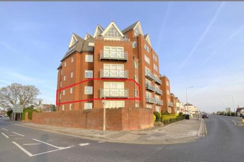 The Waterfront Queens Parade... 2 bed apartment for sale