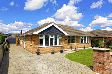 4 bedroom detached bungalow for sale