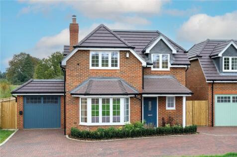 Fullers Road, Rowledge, Farnham 4 bed detached house for sale