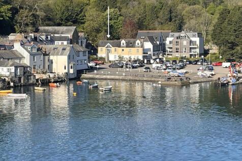 Station Road, Fowey 3 bed apartment for sale