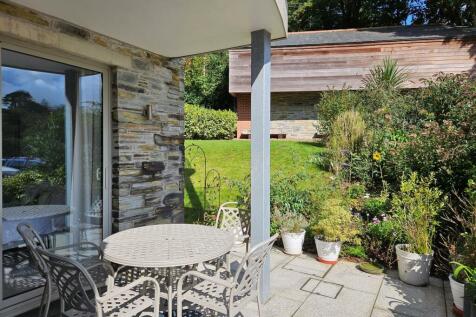 Station Road, Fowey 2 bed apartment for sale