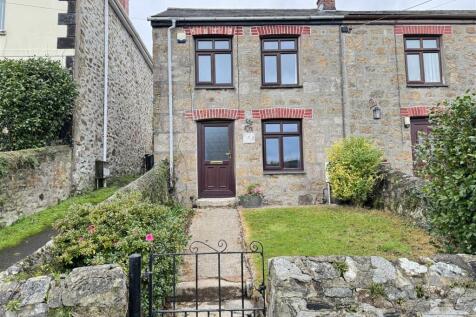 Chapel Terrace, St. Blazey 2 bed cottage for sale
