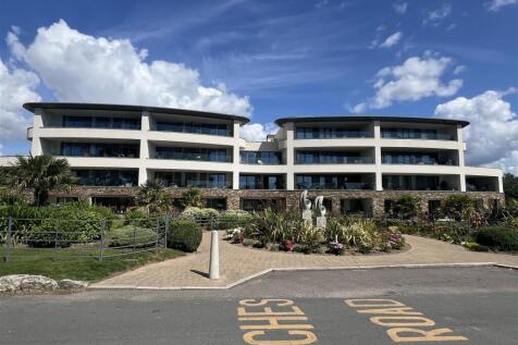 Sea Road, Carlyon Bay, St. Austell 2 bed apartment for sale
