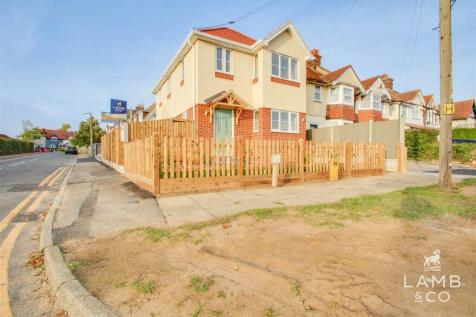 2 bedroom detached house for sale