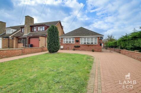 2 bedroom detached bungalow for sale