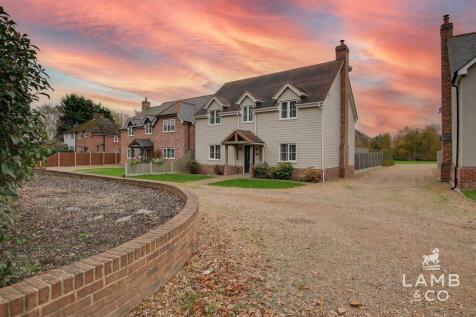 Heath Road, Tendring CO16 4 bed detached house for sale