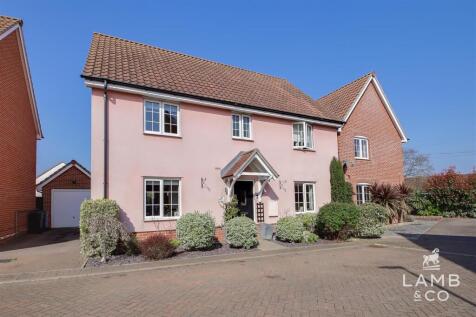 4 bedroom detached house for sale