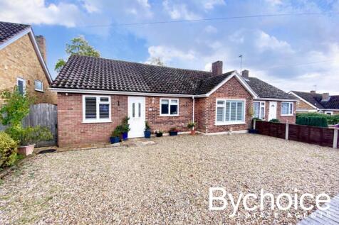 3 bedroom semi-detached bungalow for sale