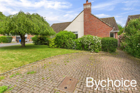 3 bedroom detached bungalow for sale