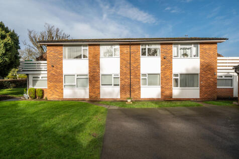 Manor Road, Ruislip, Hillingdon 2 bed maisonette for sale