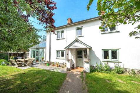 High Street, Salisbury SP3 4 bed detached house for sale