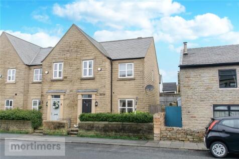 Stanhill Road, Oswaldtwistle... 3 bed semi