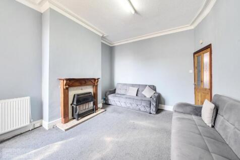 Irving Place, Blackburn, Lancashire, BB2 3 bed terraced house for sale