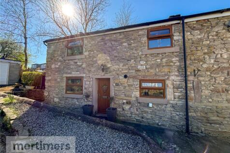 Aspinall Fold, Blackburn, Lancashire... 2 bed semi