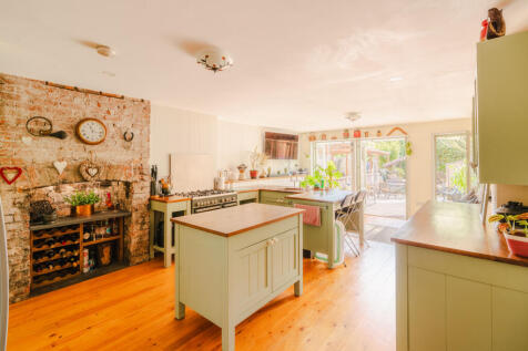 Ashton, Bristol BS3 3 bed terraced house for sale