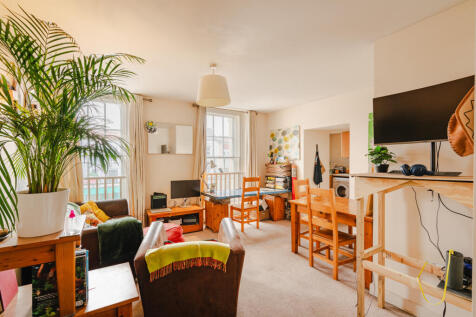 Bedminster Parade, Bristol BS3 2 bed flat for sale