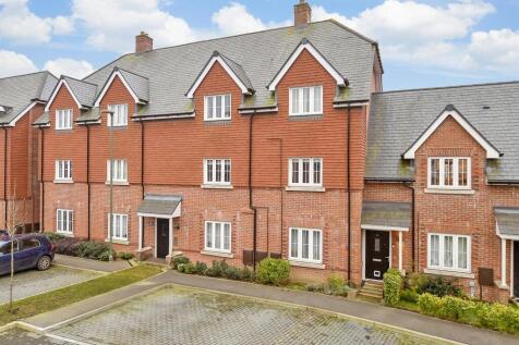 New Bridge Road, Cranleigh, Surrey 2 bed flat for sale