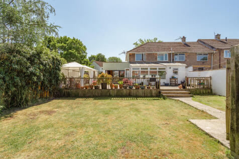3 bedroom end of terrace house for sale