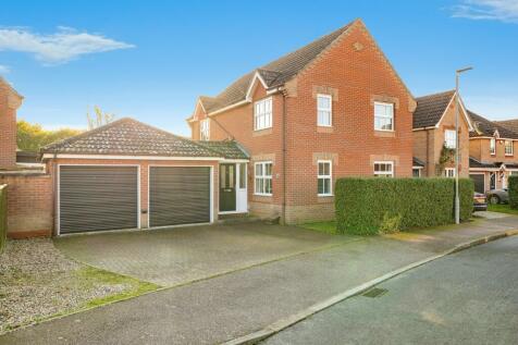 4 bedroom detached house for sale