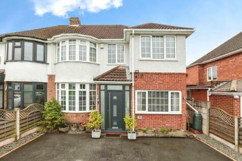 4 bedroom semi-detached house for sale