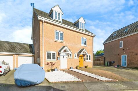 3 bedroom detached house for sale