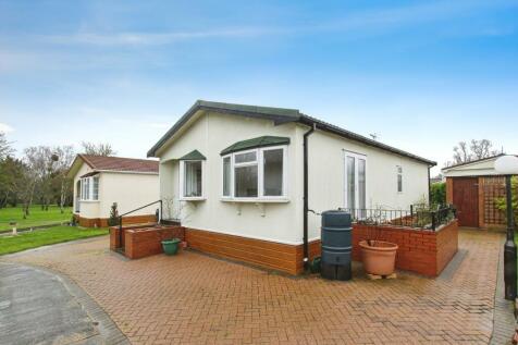 2 bedroom detached house for sale