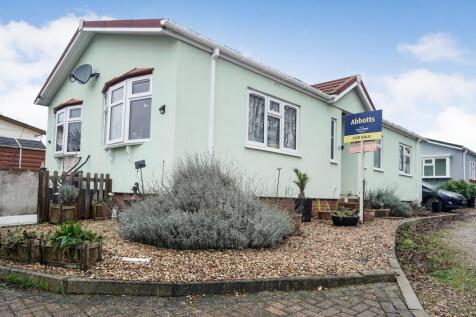 2 bedroom detached house for sale